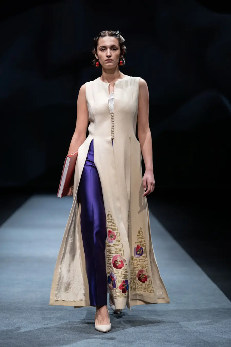 لباس سنت ملیله دوزی با شلوار لاجوردی ترک